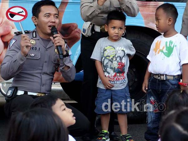 Polisi Sahabat Anak