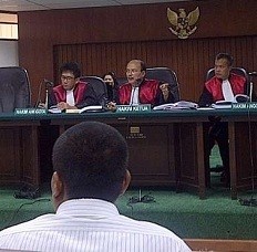 Hakim Perintahkan Agar Pihak Permai Grup Dijadikan Tersangka