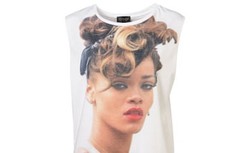 Rihanna Tuntut Topshop Hingga Rp 74 Miliar