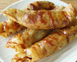 Camilan Lumpia Pisang & Bola-bola Keju untuk Si Kecil