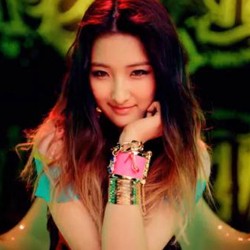 Ups! Bra Jihyun 4Minute Lepas di Atas Panggung