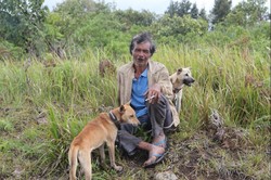 Olahraga Berburu Babi di Bukit Cambai Solok