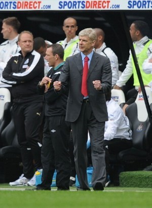 Wenger Bicara Soal Konsistensi