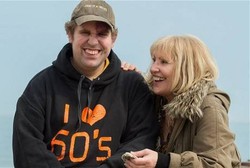 Kisah Ibu dengan Anak yang Hanya Punya Otak Setengah