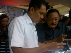 BlackBerry Ilegal Hasil Sidak Gita Wirjawan di Roxy akan Disita 