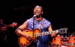 Vokalis Toots And The Maytals Dilarikan ke Rumah Sakit Akibat Dilempar Botol Kaca