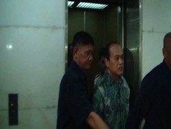 Pabrik Tutup Botol, Pemenang Tender Simulator SIM