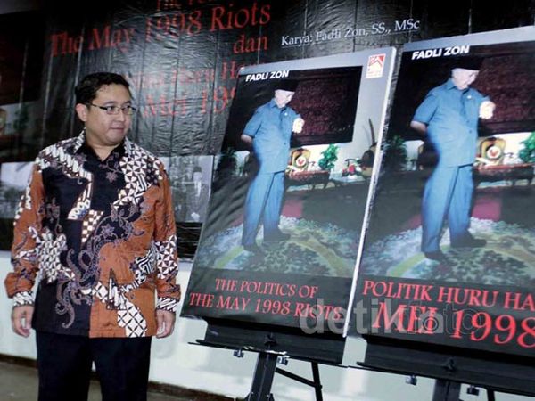 Fadli Zon Tulis Ulang Sejarah 1998