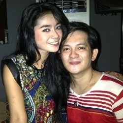 Pakai Cincin di Jari Manis, Jupiter Fortissimo Segera Menikah?