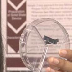 Wow! Remaja 18 Tahun Ciptakan Charger Ponsel 30 Detik