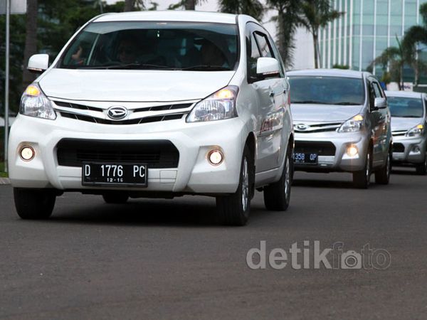 Menjajal Daihatsu Xenia Airbag ke Bandung