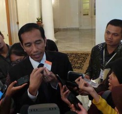 Jokowi Siap Muter Bagikan 1,7 Juta KJS yang Dilengkapi Chip