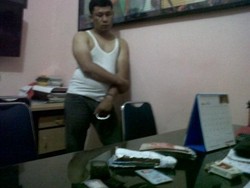 Buruh Bongkar Muat di Pekanbaru Dibekuk karena Jualan Sabu