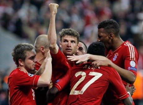 Peluang Mueller Bergabung dengan Messi, Etoo dan Raul