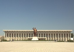 Mau Wisata ke Korut, Kini Turis Bisa Masuk Lewat China