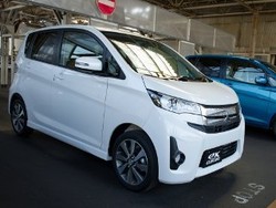 Nissan dan Mitsubishi Bikin Mobil Kecil 