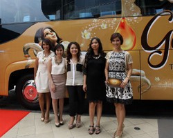 Asyik, Saat Jakarta Macet Bisa Nikmati Spa di Dalam Bus Ini