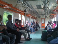 KRL Ekonomi AC akan Disubsidi, Jakarta-Bogor Hanya Rp 5.000