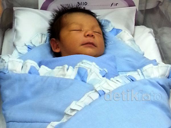 Lucunya Bayi Soraya Larasati