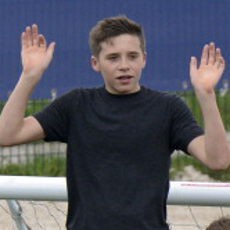 Anak Sulung Beckham Berlatih di Akademi QPR