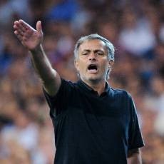 Mourinho Cuma Jadi Pelatih Biasa di Madrid