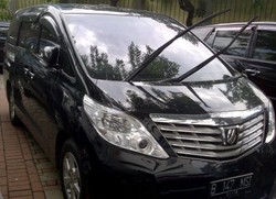 Ini Dia Alphard Hitam Luthfi yang Disita KPK