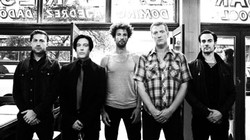 Josh Homme Mengaku Kebetulan Bekerjasama Lagi dengan Nick Oliveri di Queens of the Stone Age