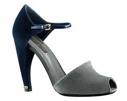 Bergaya Era Victorian dengan 8 Sepatu Louis Vuitton Ini 