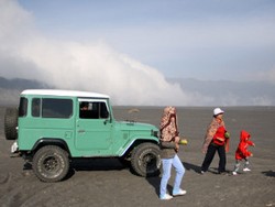 Populasi Jip di Bromo Terbesar di Dunia