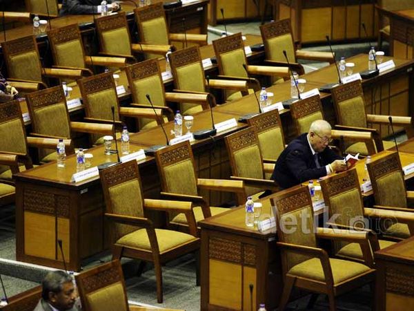 263 Anggota DPR Bolos Rapat Paripurna