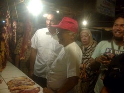 Disentil Pedagang Pasar, Gita Wirjawan Janji Turunkan Harga Daging Sapi