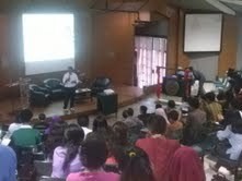 Dahlan Jadi Dosen Dadakan di FEUI, Ngajar Apa Ya?