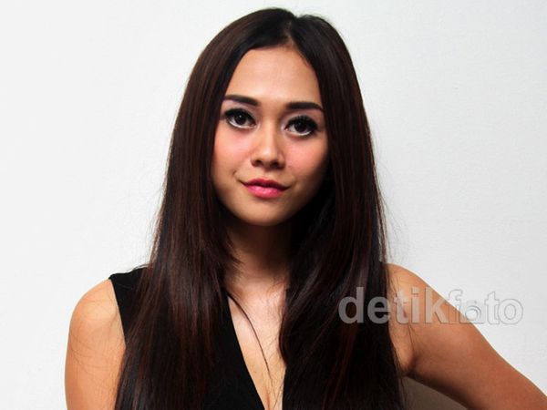 Aura Kasih yang Semakin Seksi