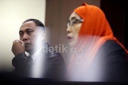 Muhdar Menambahkan, jika yang bersangkutan tidak membayar denda administrasi sesuai dengan jadwal yang telah ditetapkan, maka Rumaropen dianggap pemain yang ilegal meskipun telah menjalani proses hukuman satu tahun.