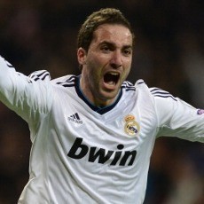 Maradona: Jika Gabung Juve, Higuain Akan Jadi Top Skorer