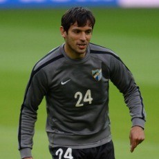 Demi Keluarga, Santa Cruz Sepertinya Rela Malaga Potong Gajinya 