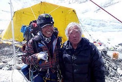 3 Kali Operasi Jantung, Kakek Ini Siap Jadi Pendaki Everest Tertua