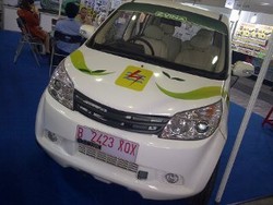 Mobil Listrik Evina Pikat Masyarakat