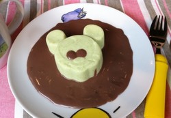 Resep Anak: Puding Edamame Saus Cokelat