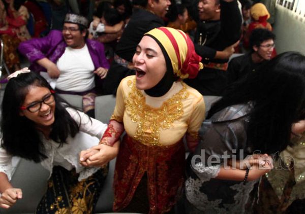 124.924 Siswa SMA dan SMK di DKI Lulus