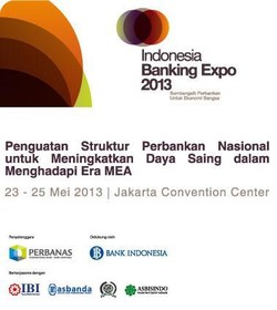 Melihat Senyuman Wanita-wanita Cantik di Indonesia Banking Expo 2013