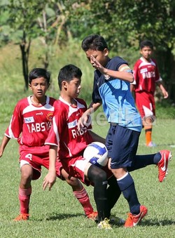 Di ujicoba pertandingan pertama, Timnas U-14 juga menang telak atas lawannya SSB Bekasi Putra dengan skor (6-0).