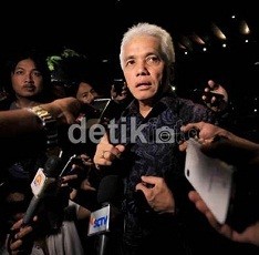 Ikut Isra Miraj, Hatta Didoakan Jadi Presiden