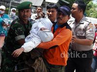 Puluhan Buruh Keracunan Gas Amoniak