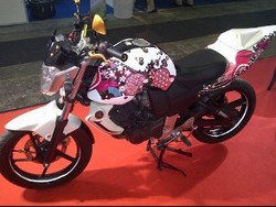 Asyik Motor dan Mobil Bisa Pakai Stiker Sesuai Selera