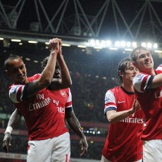 Walcott Yakin Arsenal Dapat Gelar Musim Depan