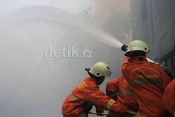 Bocah 7 Tahun Tewas dalam Kebakaran Ruko di Medan