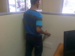 Ini Penampakan Saputra Saat Peragakan Aksi Tak Senonohnya ke Ibu Muda