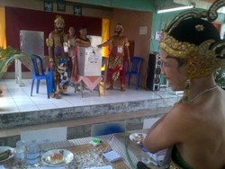 Buto Cakil Jaga TPS Dunia Wayang di Semarang