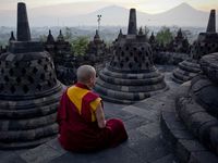 Malam Waisak di Borobudur